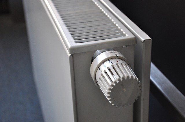 radiator-g4ce89e148_640.jpg